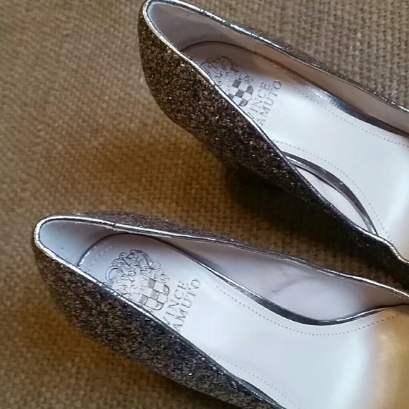 Vince Camuto multicolored glitter pump - Picture 3 of 8